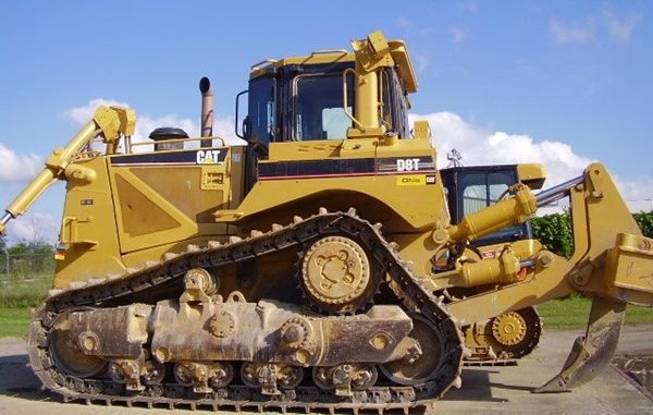 Cat D8T dozer
