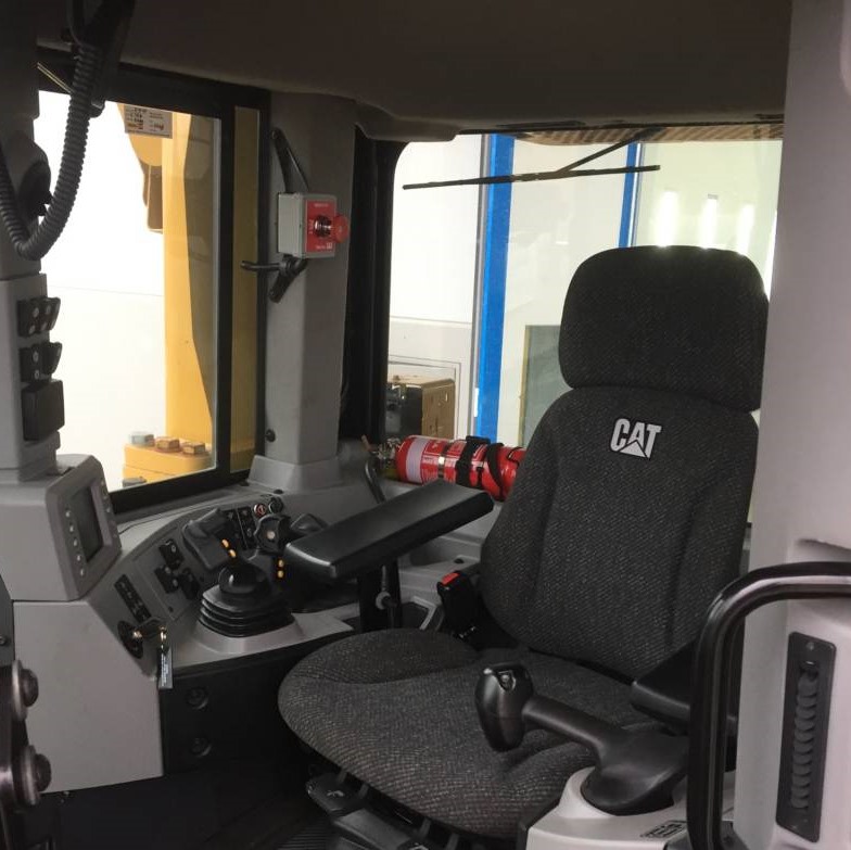 Cat D8T cab