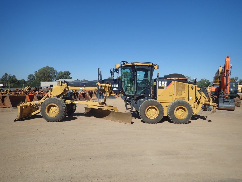 Cat 12M grader