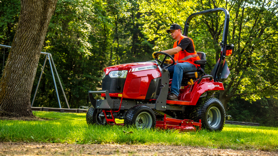 Massey Ferguson GC1700 tractor