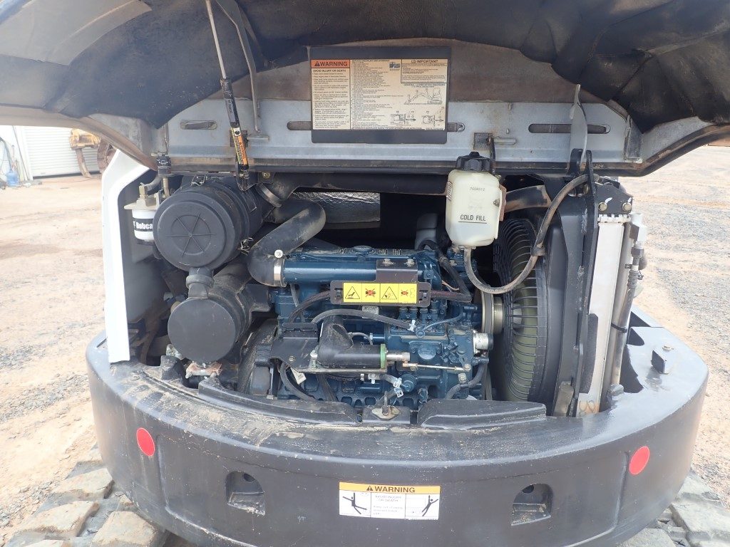 Bobcat E45 engine