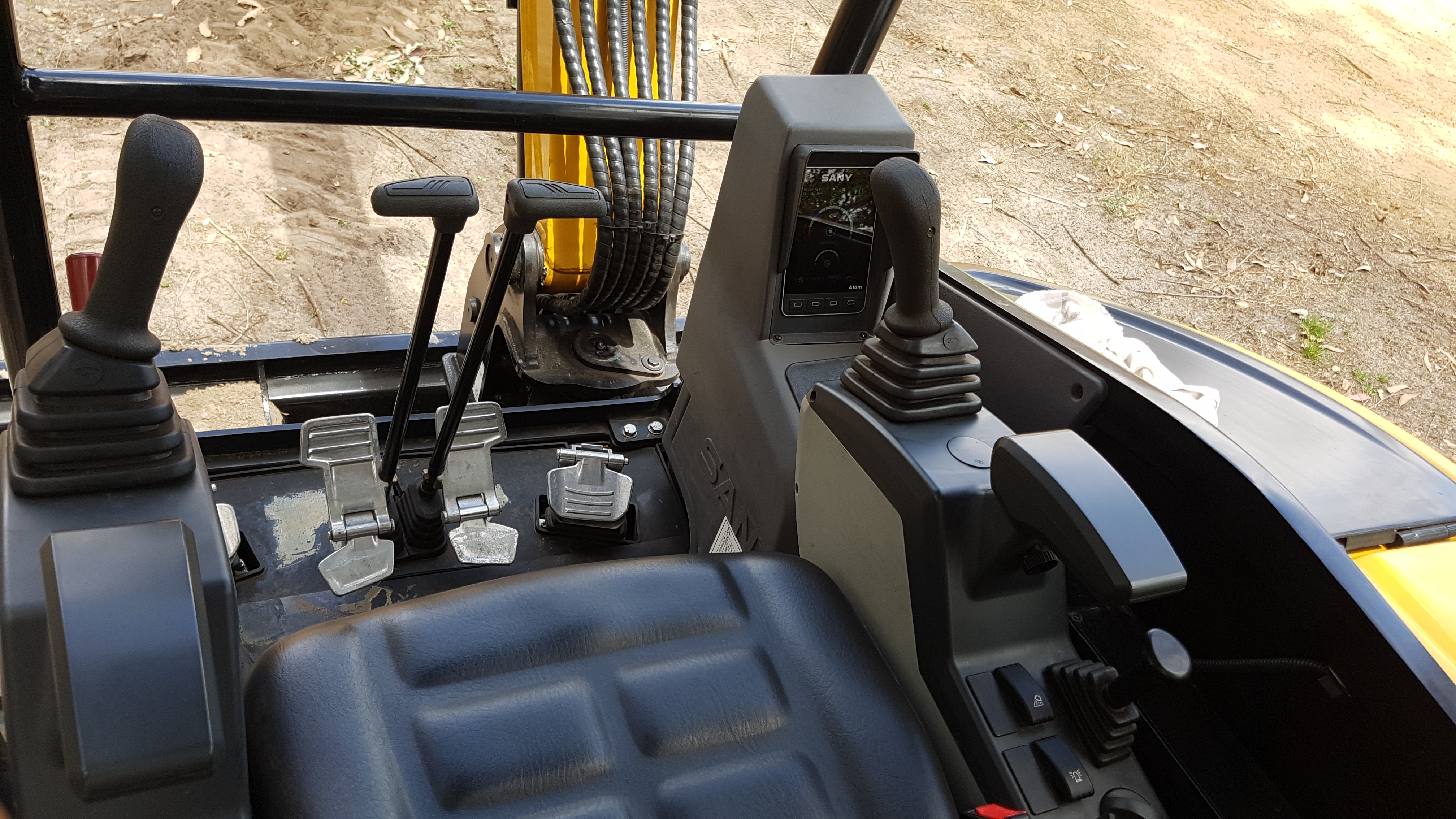 The Top 8 Tips for Buying a Used Excavator Machines4U